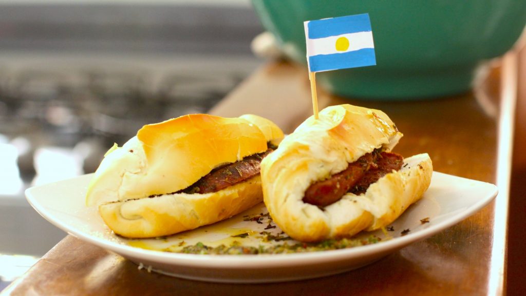 ¿Qué es el choripán? Descubre el bocata típicamente argentino