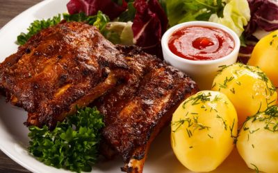 ¿Cómo hacer costillas de cerdo a la barbacoa con verduras?