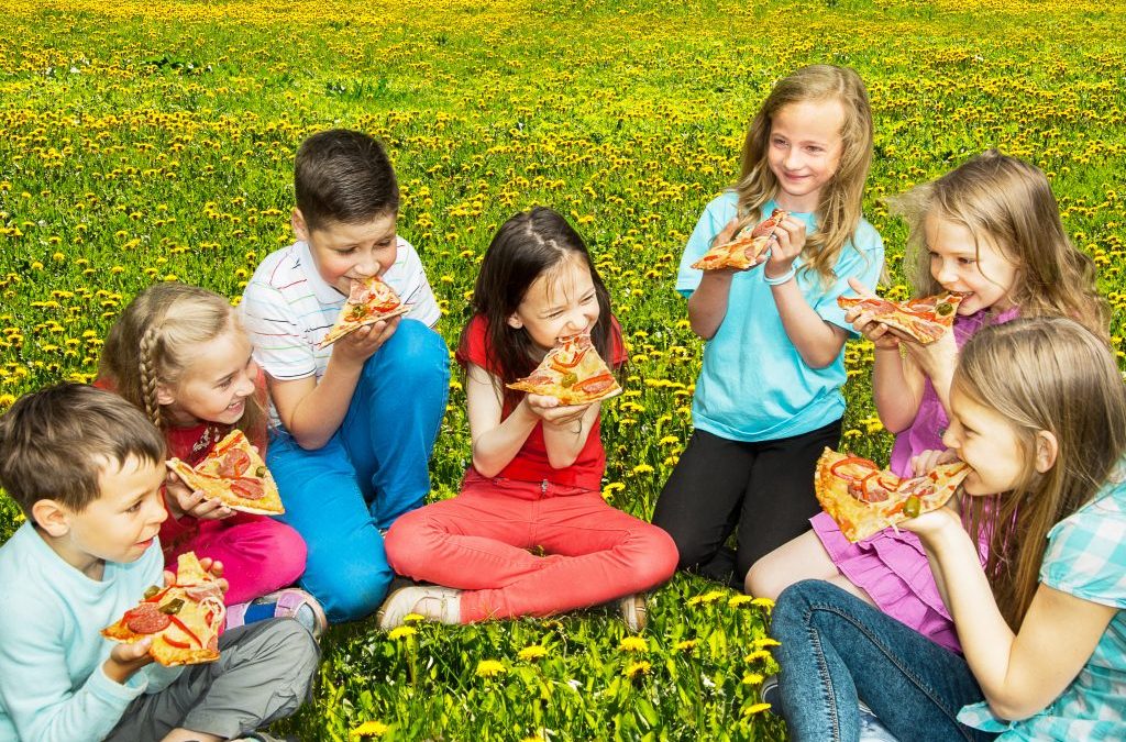¿Cómo organizar el mejor pizza party?