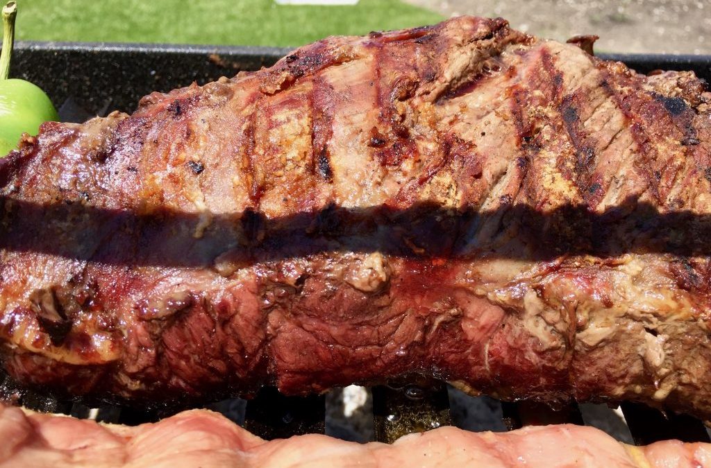 Carne a la parrilla al estilo argentino