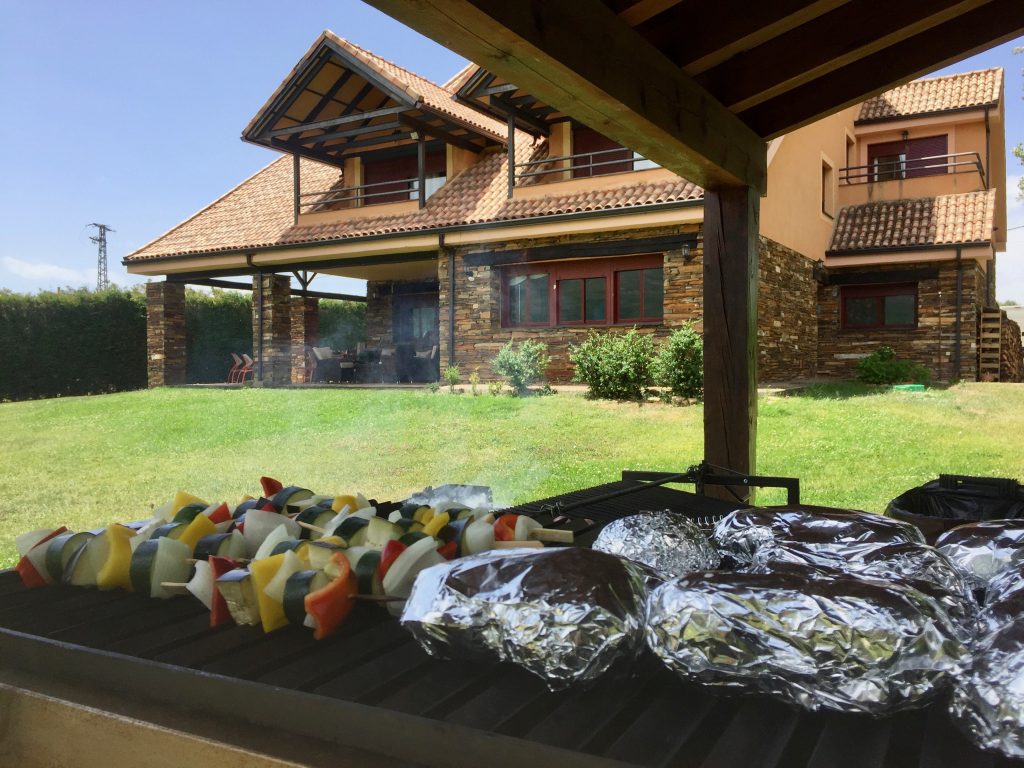 El mejor catering para bodas al aire libre 2 parrillada vegetariana a domicilio