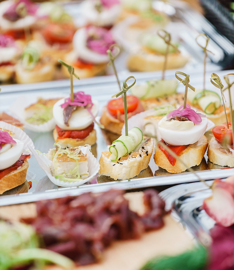 Brasas-y-sabores-cocktail-de-bienvenida-de-canapes Brasas-y-sabores-cocktail-de-bienvenida-de-canapes-selectos