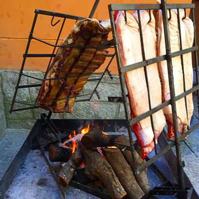 Asador Criollo 7 Brasas-y-sabores-costillar-de-ternera
